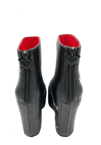 Stitches Boot - SAMPLE