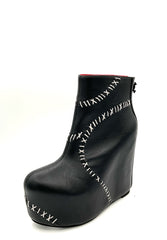 Stitches Contrast Wedge Boot