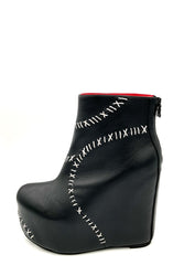 Stitches Contrast Wedge Boot