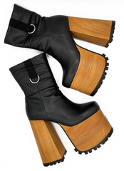 Mantra Boot